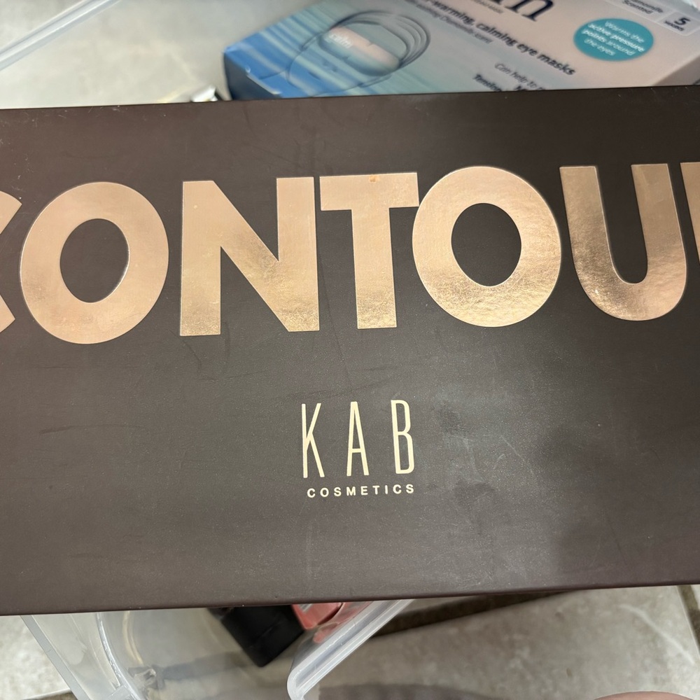 KAB Cosmetics Contour Palette with Gold Accents